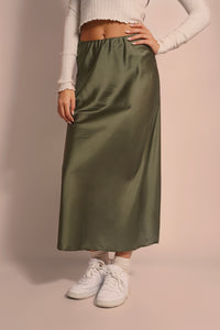 Satin Skirt \ Black